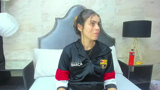 isabel 09 online show from July 2026 06:17:02 PM