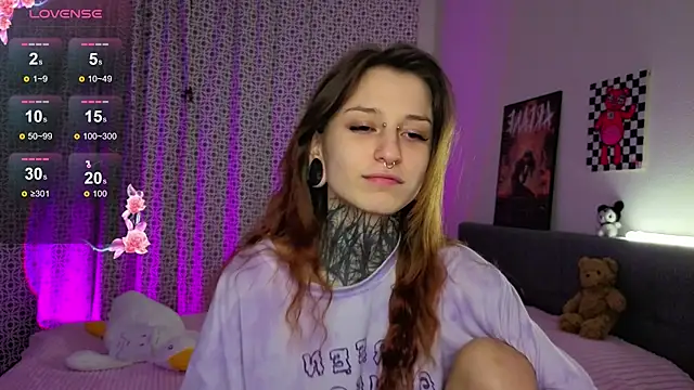 LilithPoison online show from October 2025 06:10:01 PM