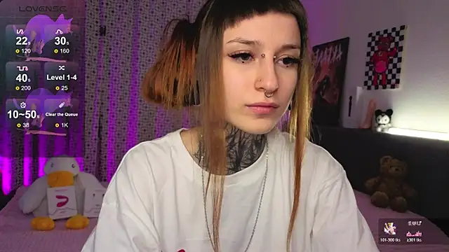 LilithPoison online show from November 2025 06:10:01 PM