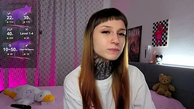 LilithPoison online show from November 2025 06:10:02 PM