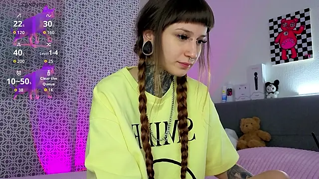 LilithPoison online show from February 2026 06:42:01 PM