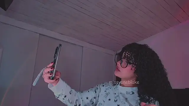 missvaneblake online show from December 2025 11:08:02 AM