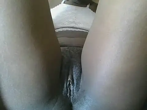 Naughty queen20 online show from October 2025 02:15:01 AM