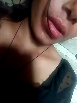 Aaisha-16 online show from April 2026 03:50:02 AM