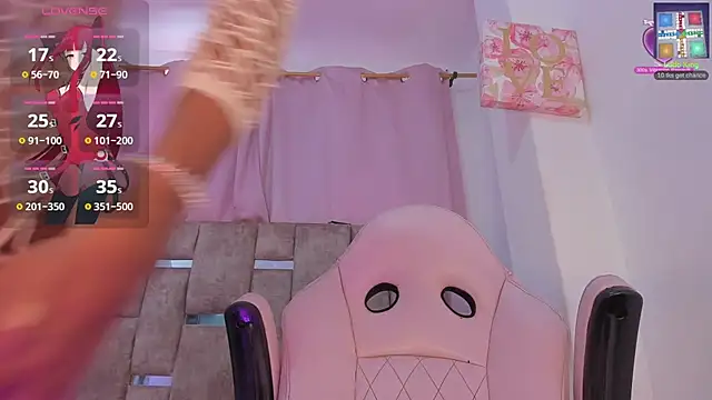 Mia royal online show from April 2026 05:14:02 PM