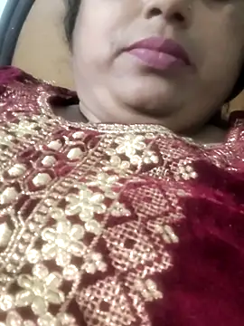 Mmm143 online show from December 2025 11:07:01 AM