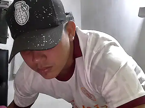 Alex man23 online show from December 2025 08:05:01 PM