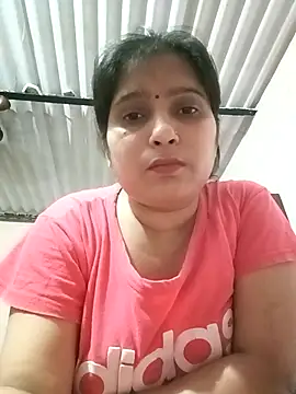 aliya-jaan71 online show from April 2026 06:21:01 PM