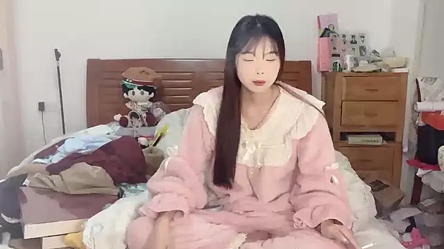 Akong11 online show from October 2025 07:54:02 PM