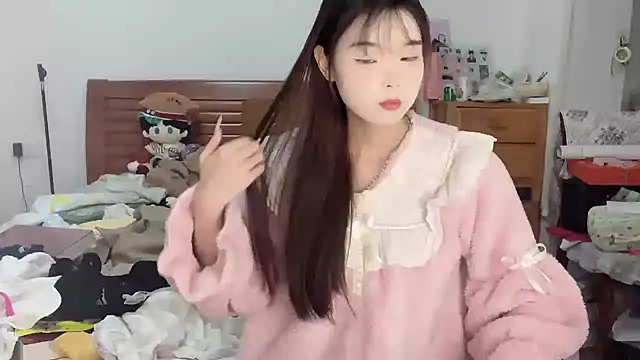 Akong11 online show from October 2025 06:02:01 PM