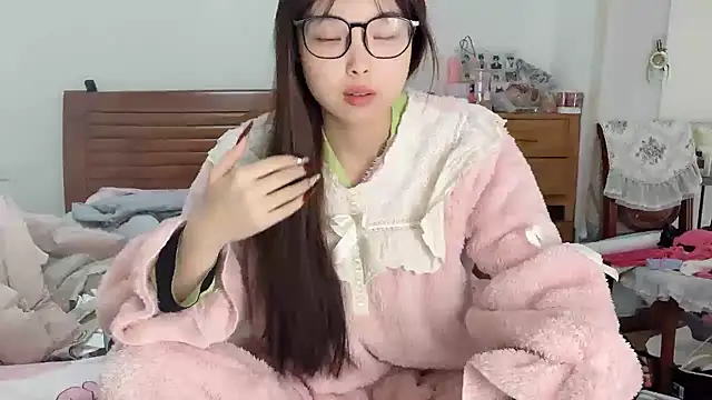 Akong11 online show from December 2025 03:12:02 AM