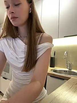 FriendlyFire 18 online show from October 2025 06:42:02 PM