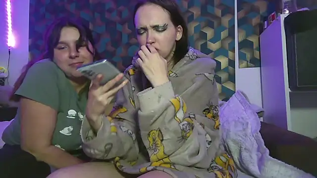 Snapshot of MaitresseMermaid chatting on November 2025 08:31:01 PM MaitresseMermaid online show from November 2025 08:31:01 PM