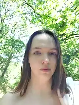Snapshot of MaitresseMermaid chatting on June 2026 11:34:01 AM MaitresseMermaid online show from June 2026 11:34:01 AM