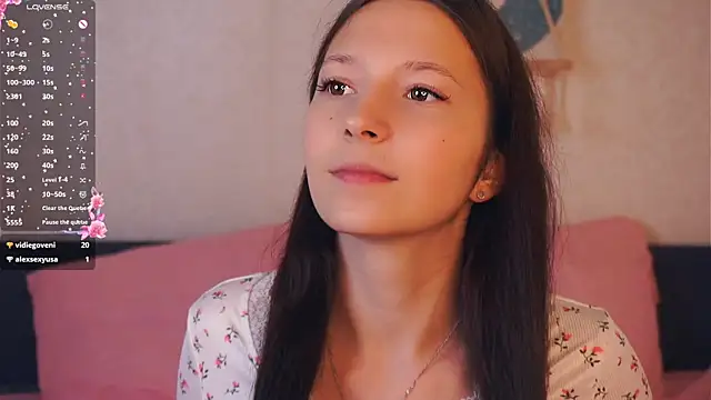 GabrielleLynchard online show from October 2025 06:52:02 PM