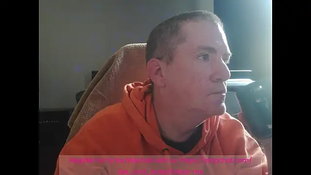 Snapshot of Sex_and_loves chatting on November 2025 03:57:01 PM Sex and loves online show from November 2025 03:57:01 PM