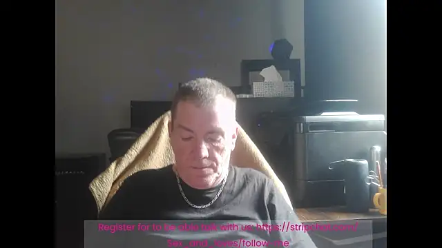 Snapshot of Sex_and_loves chatting on November 2025 04:07:02 PM Sex and loves online show from November 2025 04:07:02 PM