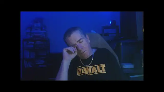 Snapshot of Sex_and_loves chatting on November 2025 10:48:01 PM Sex and loves online show from November 2025 10:48:01 PM