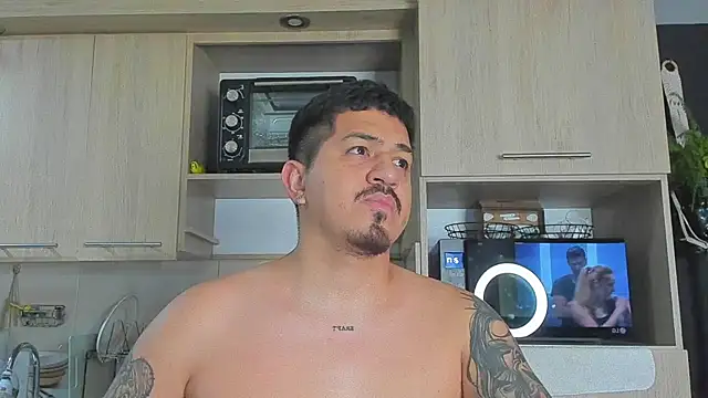 Arnolwilliams online show from November 2025 07:20:02 AM