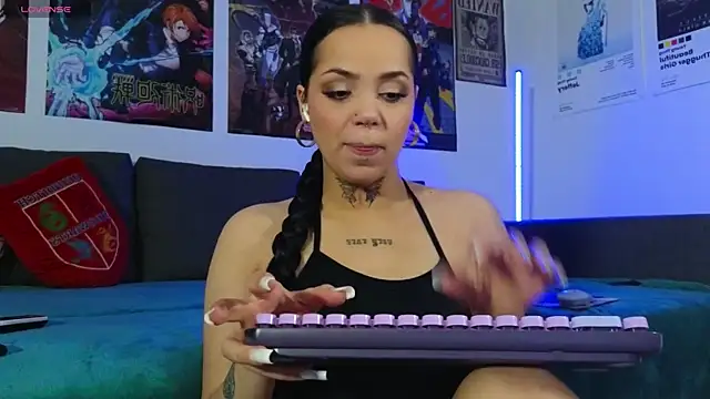 KiraQuinn1 online show from October 2025 03:01:02 PM