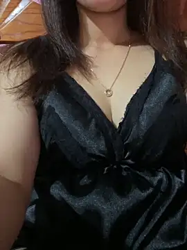 Moon pusy online show from October 2025 01:09:01 PM