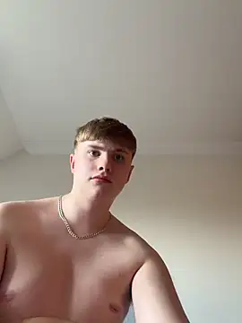 Sammyboy2211 online show from May 2026 02:55:01 PM