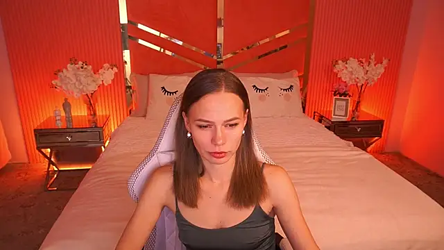 ShyySiren online show from October 2025 07:18:01 AM