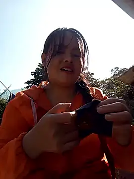 Snapshot of emilyzz chatting on January 2026 07:23:02 AM emilyzz online show from January 2026 07:23:02 AM