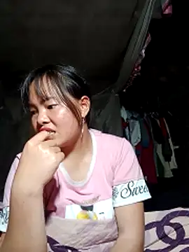 Snapshot of emilyzz chatting on February 2026 04:16:02 AM emilyzz online show from February 2026 04:16:02 AM