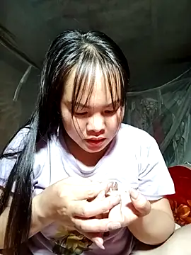 Snapshot of emilyzz chatting on February 2026 01:18:02 PM emilyzz online show from February 2026 01:18:02 PM