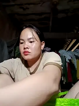 emilyzz online show from April 2026 05:21:01 AM