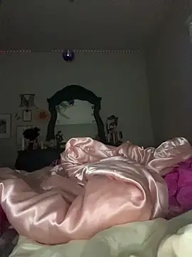 Texxaspearl online show from November 2025 01:59:02 PM