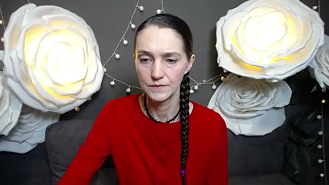 Snapshot of TayaFinch chatting on November 2025 01:17:02 PM TayaFinch online show from November 2025 01:17:02 PM