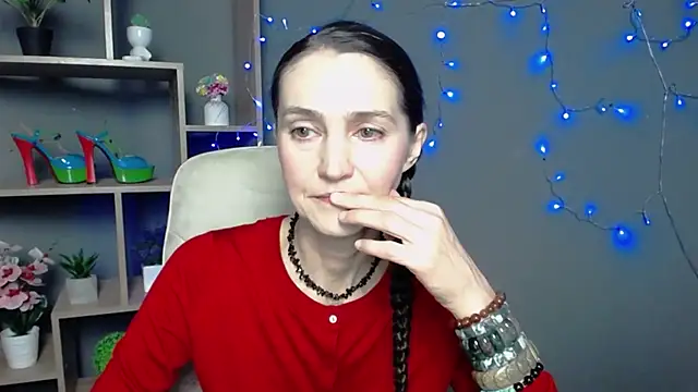 Snapshot of TayaFinch chatting on November 2025 01:15:01 PM TayaFinch online show from November 2025 01:15:01 PM