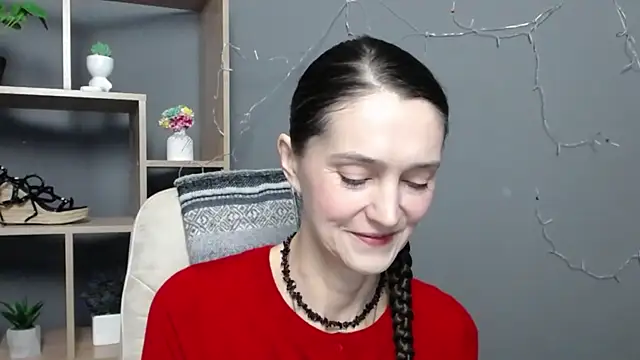 Snapshot of TayaFinch chatting on November 2025 01:11:01 PM TayaFinch online show from November 2025 01:11:01 PM