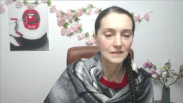 Snapshot of TayaFinch chatting on November 2025 01:10:01 PM TayaFinch online show from November 2025 01:10:01 PM