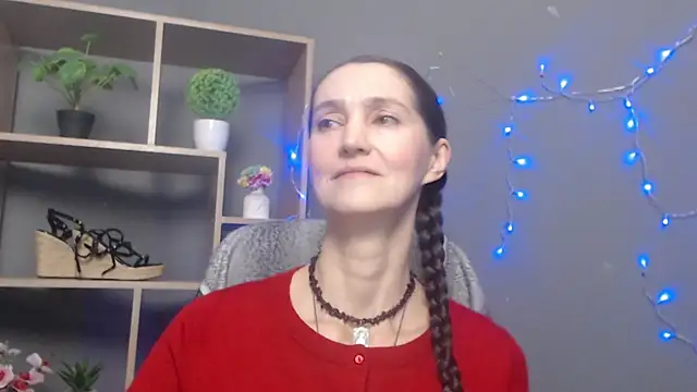 Snapshot of TayaFinch chatting on November 2025 01:22:01 PM TayaFinch online show from November 2025 01:22:01 PM