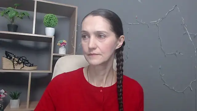 Snapshot of TayaFinch chatting on November 2025 01:34:01 PM TayaFinch online show from November 2025 01:34:01 PM