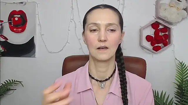 TayaFinch online show from February 2026 01:12:02 PM