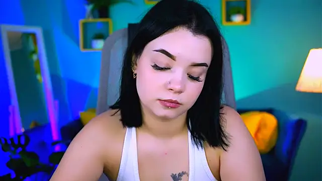 leslierowe  online show from September 2025 05:18:02 PM