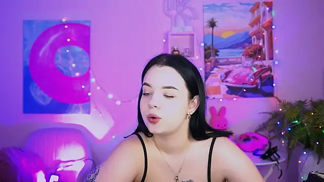 leslierowe  online show from November 2025 04:44:01 PM