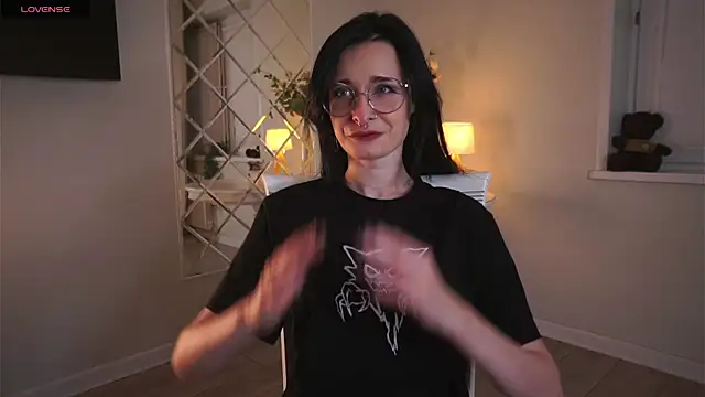 DarcyAspacio online show from September 2025 11:24:02 AM