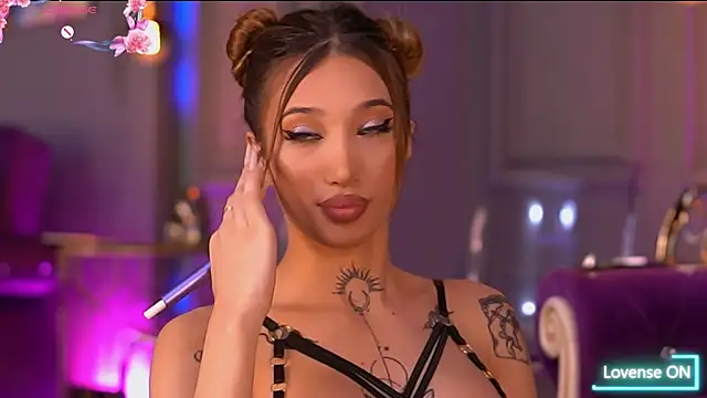 SiennaJayden online show from November 2025 06:31:02 PM