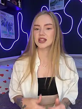 MilaMoone online show from October 2025 09:10:01 AM