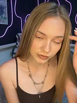 MilaMoone online show from February 2026 11:13:01 AM