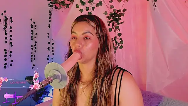 chubbyZoe online show from November 2025 11:30:01 PM