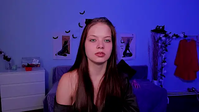 BetsyKiss online show from October 2025 05:15:02 PM