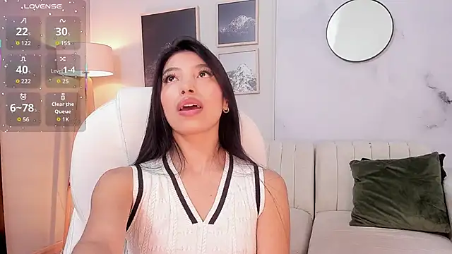 Tiffany Low online show from January 2026 03:27:01 PM