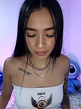 Snapshot of MiQeilaSweet chatting on November 2025 12:02:02 AM MiQeilaSweet online show from November 2025 12:02:02 AM