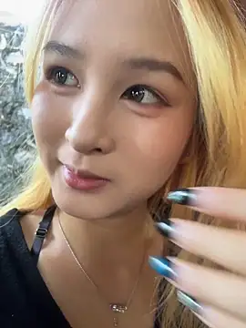 yuki june online show from November 2025 07:49:01 AM